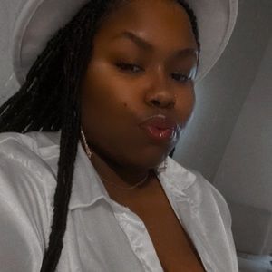 Meet your Posher, Breanna